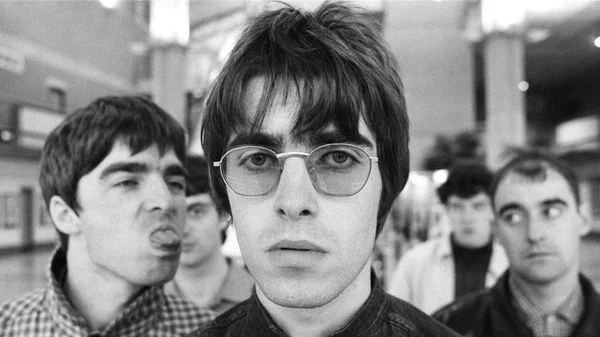 Alerta Oasis no Brasil? 🇧🇷🎸 Revista inglesa diz que banda volta em 2025!