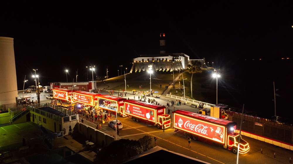 Natal Iluminado: Caravana de Natal da Coca-Cola Brilha em Salvador e Outras Cidades da Bahia